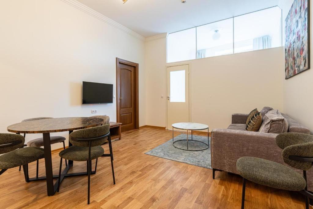Old Town Square Residence Reval Esterno foto