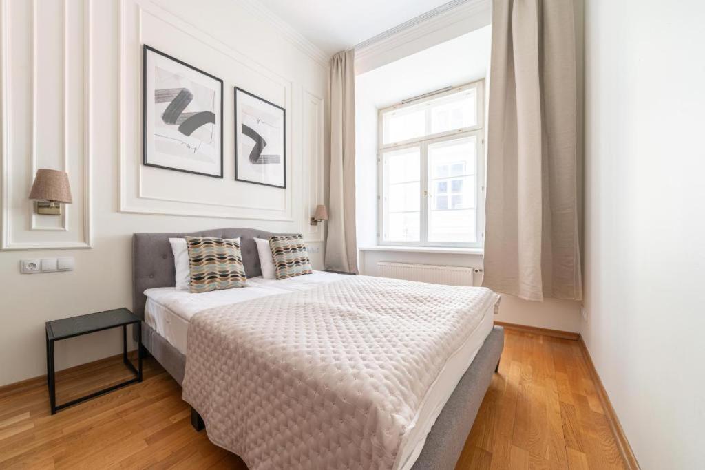 Old Town Square Residence Reval Esterno foto