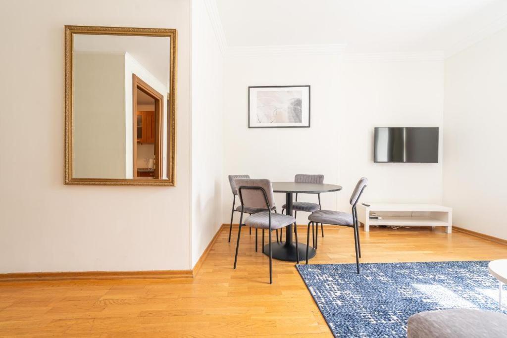 Old Town Square Residence Reval Esterno foto